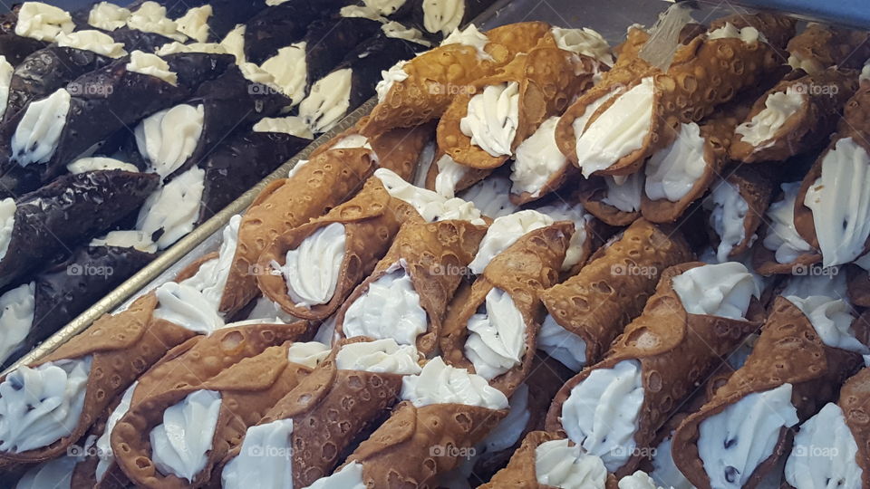 Cannoli