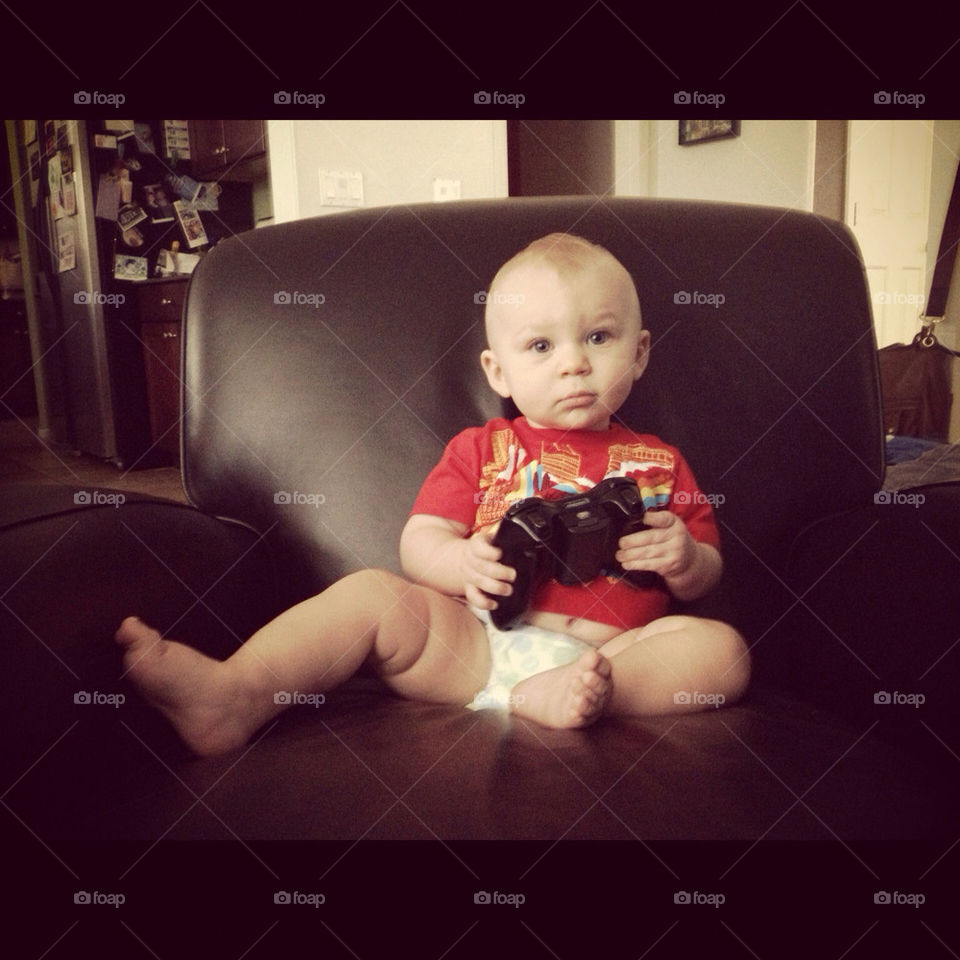 chair baby xbox 360 by jack.johnson.507027