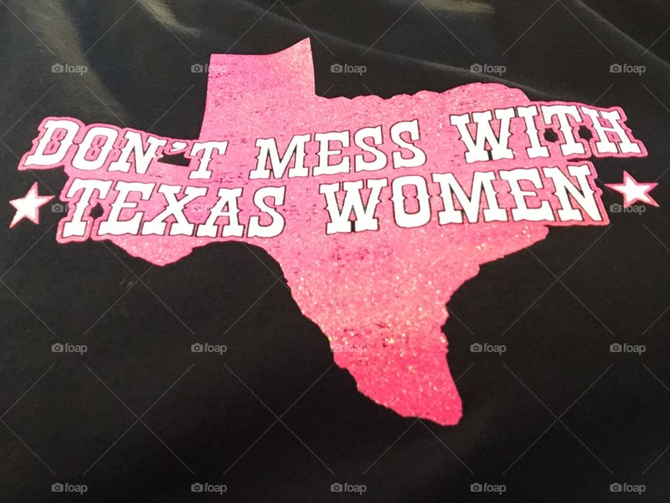 Don't mess with Texas girls!!
