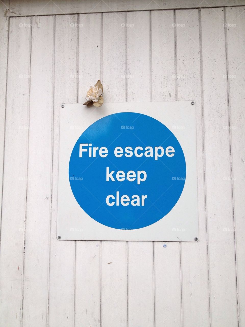 Fire escape keep clear