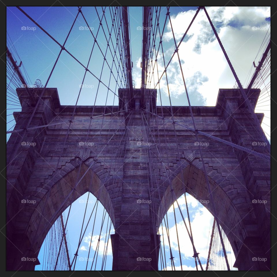Brooklyn Bridge symmetry