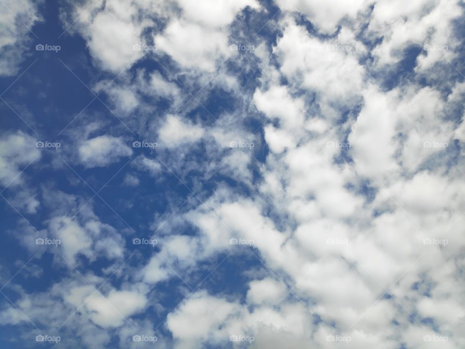 a image of white blue sky