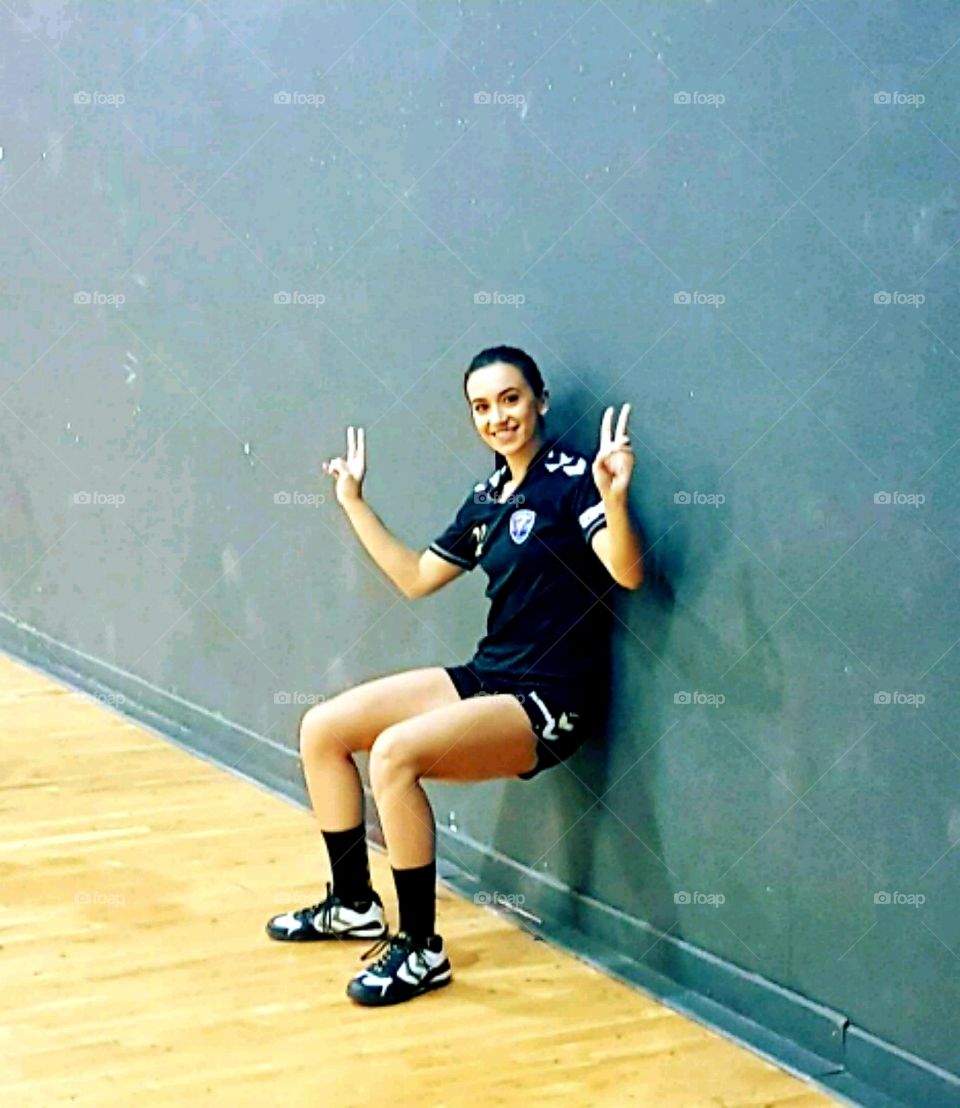 Playing game time so beautifull nd awesome picture..