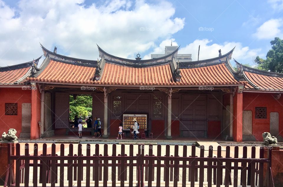 The Taiwan Confucian Temple 臺灣孔廟 is also known as The Tainan Confucian Temple 臺南孔子廟or Quan Tai Shou Xue 全臺首學. It is the most ancient Confucian temple in the whole island. Located on Nanmen Road in West Central District, Tainan, Taiwan.