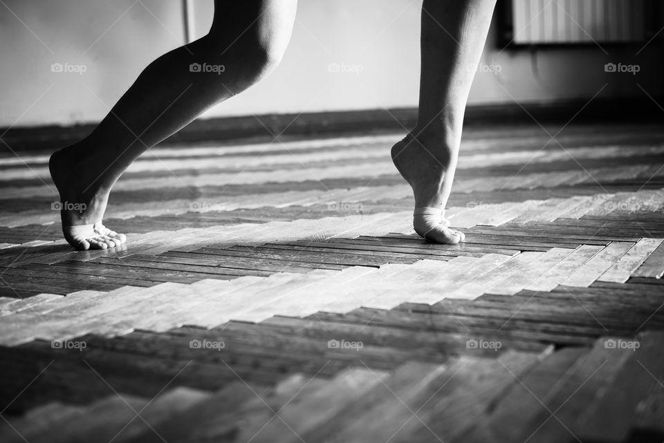 girl dancing in the studio