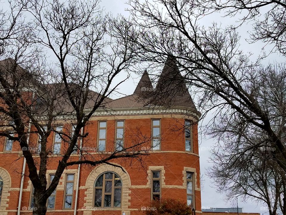 The Richland County Courthouse.
This building has so many details.