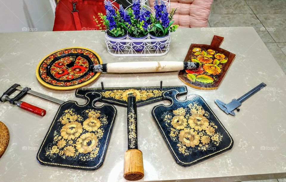 Wood painting. (Erusalim, August, 2019)