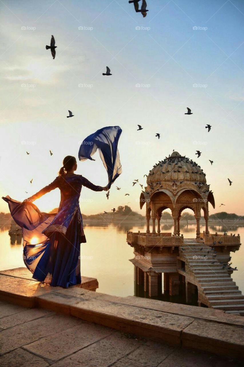 playing with dupatta