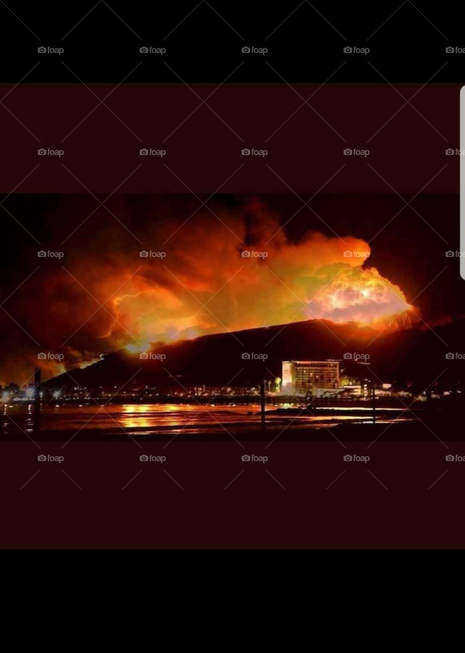 fires over ventura California