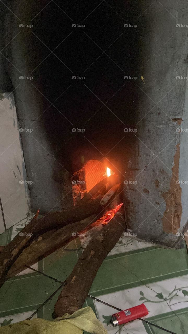 Wood burning oven