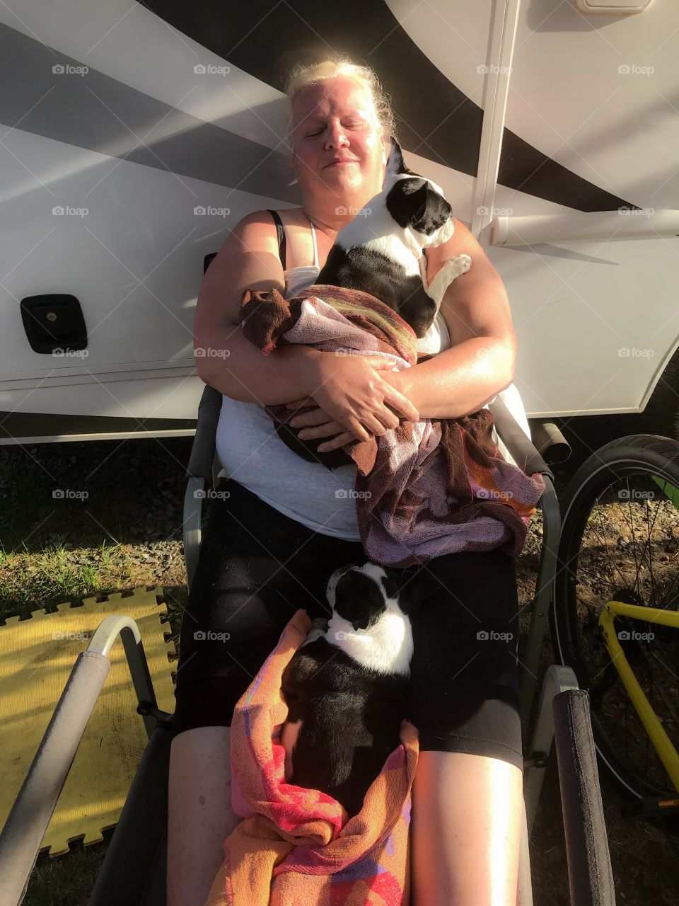 Camping with a rented RV this summer was so much fun. We took our bikes out for a ride to a local dog beach for a swim. Afterwards it was nap/cuddle time in the warm setting sun. So much fun & then so much relaxin!!! 🌅