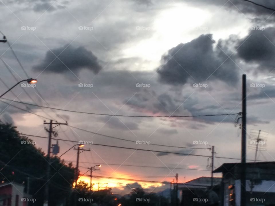 por do sol avermelhada