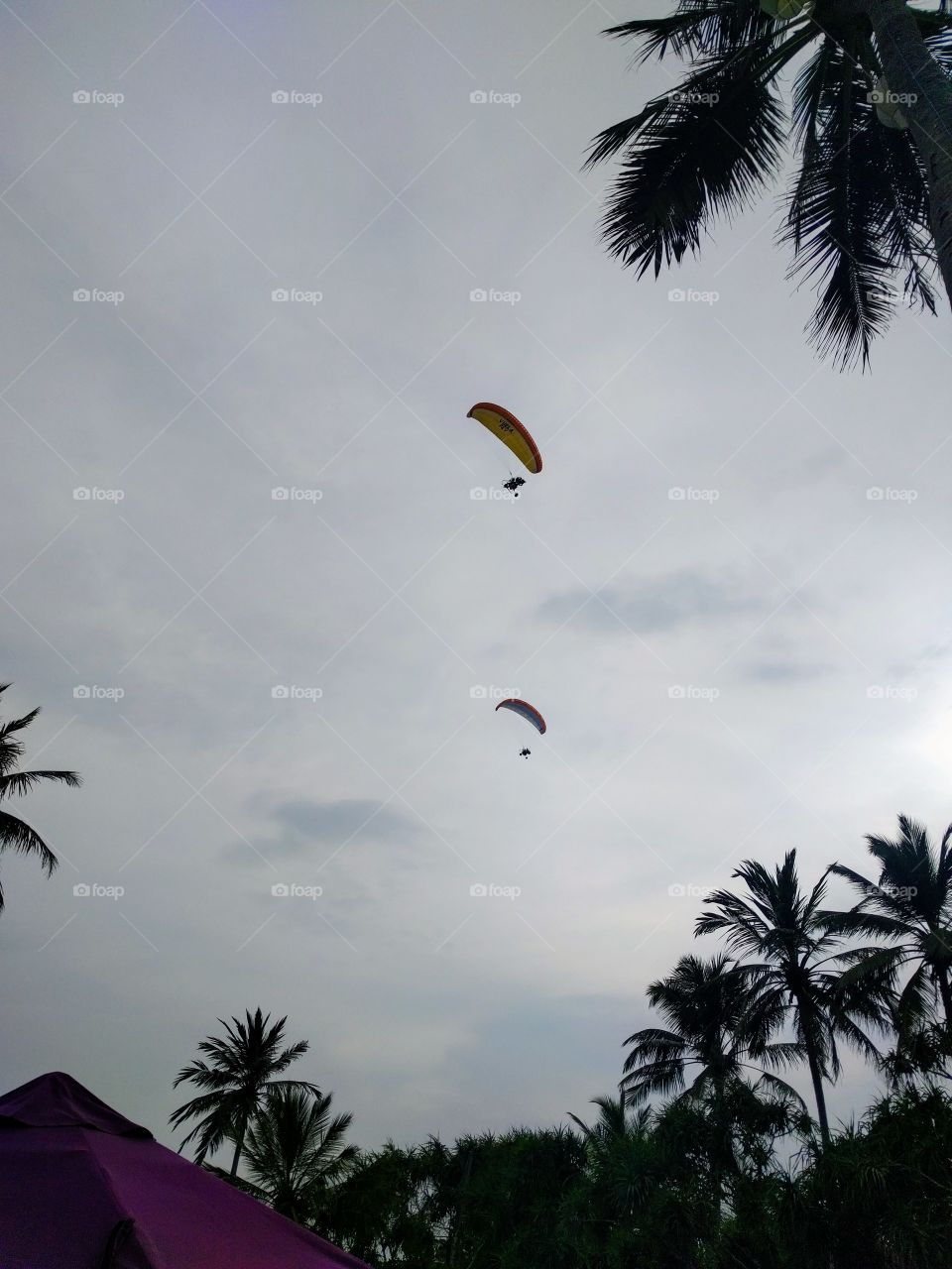 Paragliding Duo