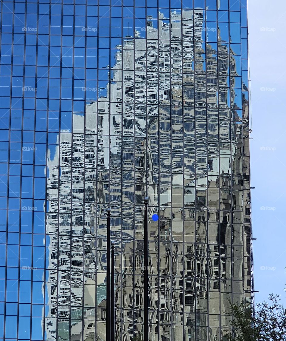 reflection in Montréal