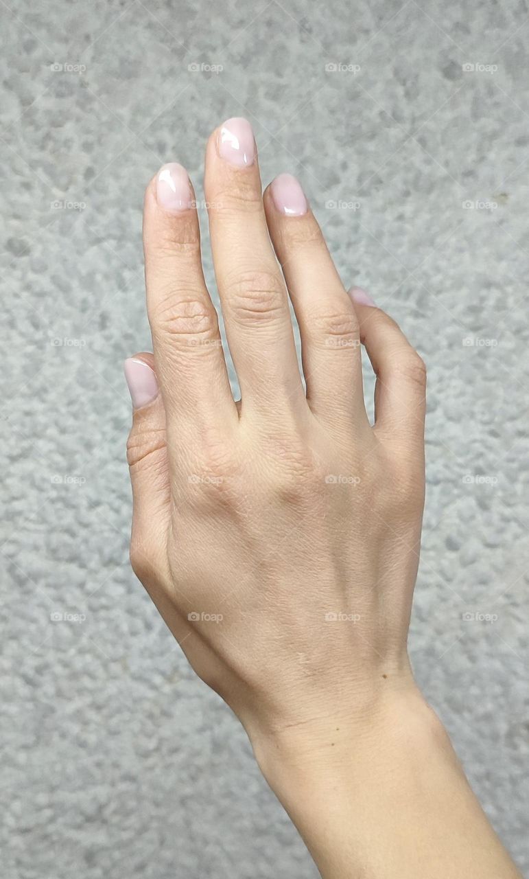 nude manicure on nails