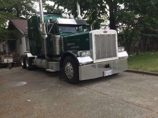 Long haul Truck Making it’s deliveries