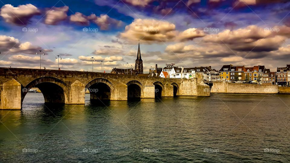 Maastricht Bridge
