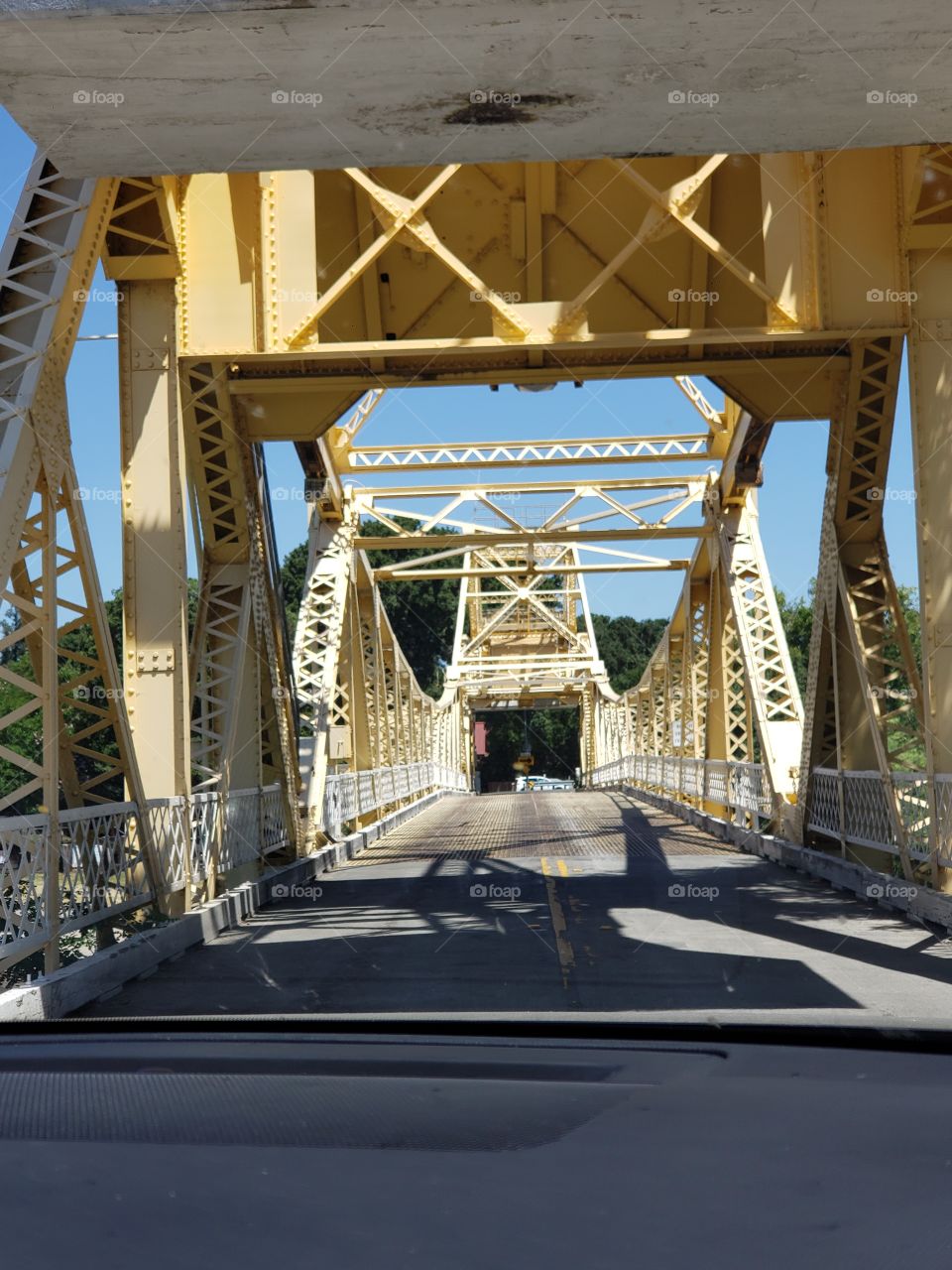 bridge in Hood