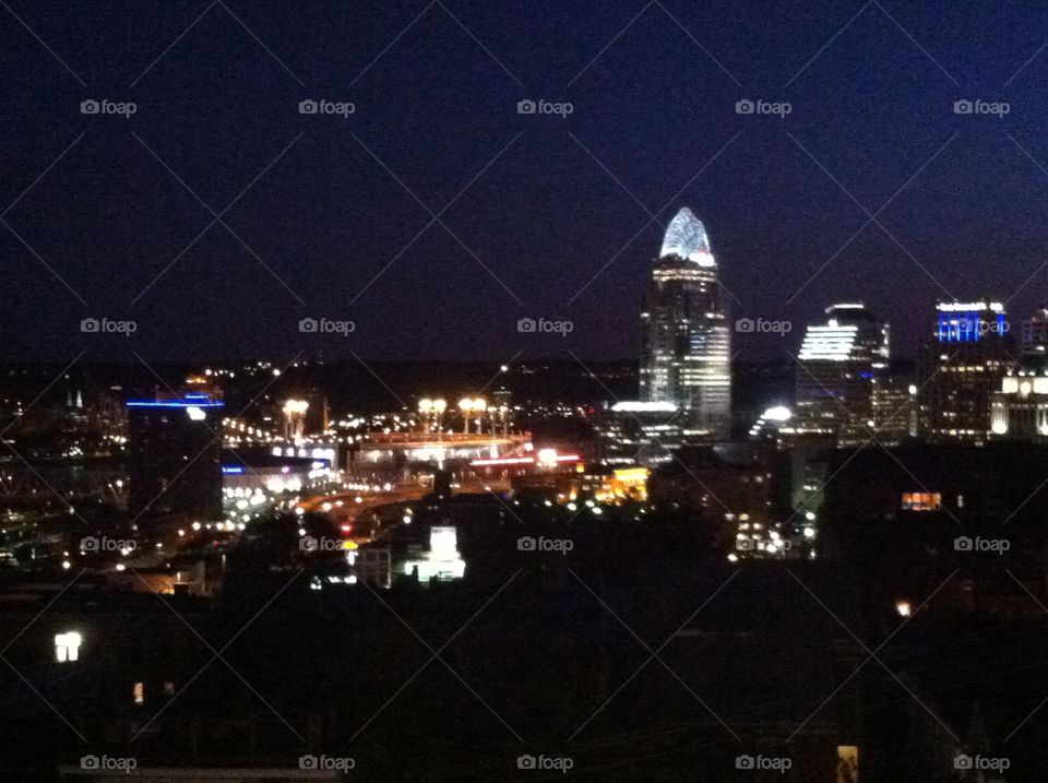 Cincinnati skyline. Downtown Cincinnati skyline at night