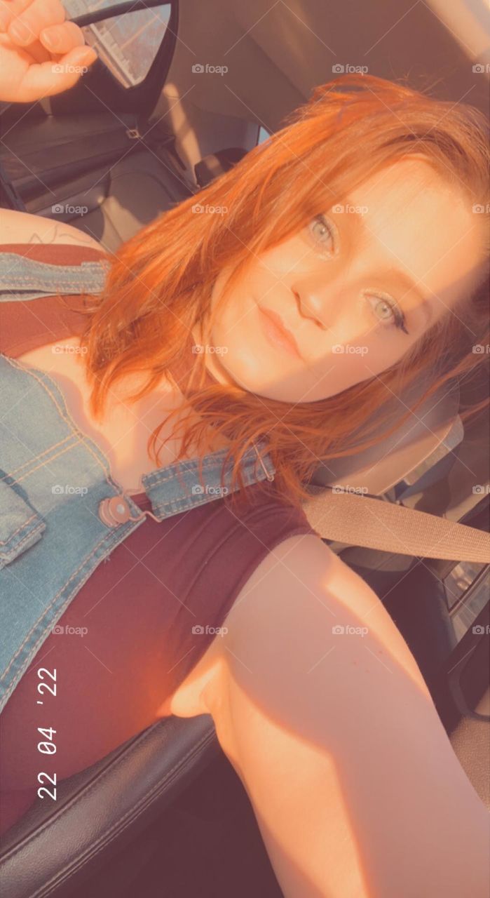 It’s the way the sun hits those eyes. Who couldn’t fall uncontrollably in love with those eyes & whose embodied such beauty