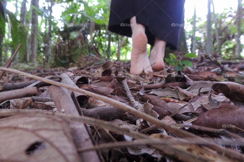 Feel the walk barefoot
