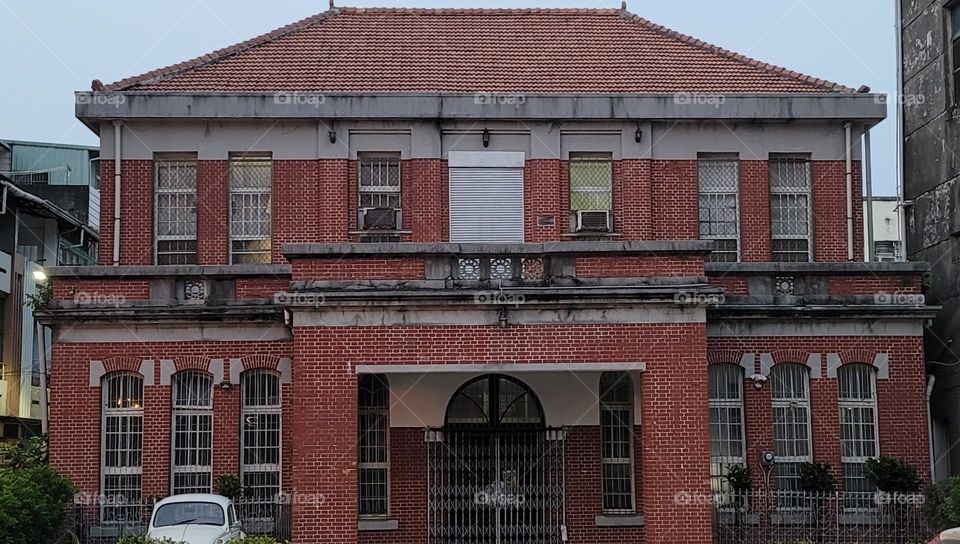 The police station of Kaohsiung City during the Japanese colonial period in Taiwan, located in Minato Town, Kaohsiung City, was originally established in 1924 ，DISTRICT OFFICE OF TAKAO.