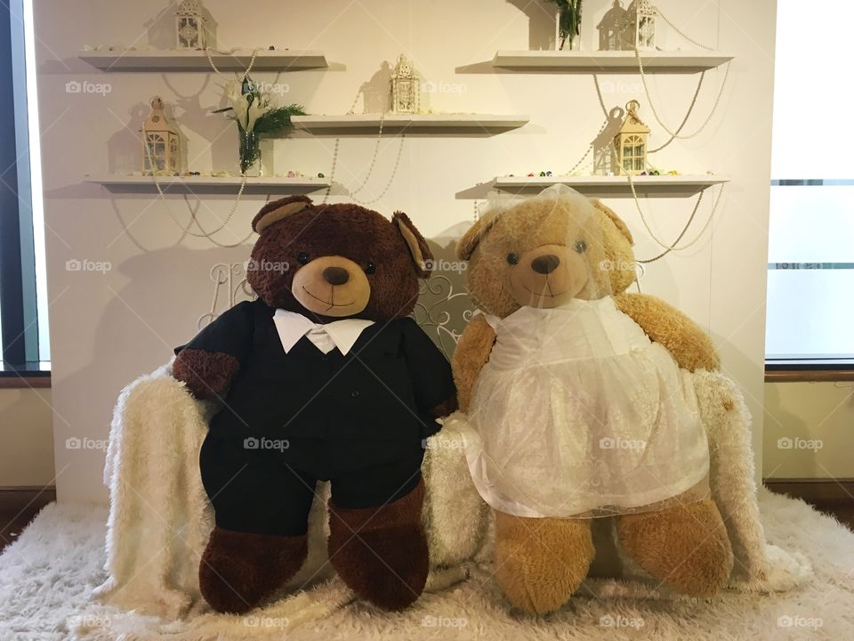 Teddy bear wedding couple