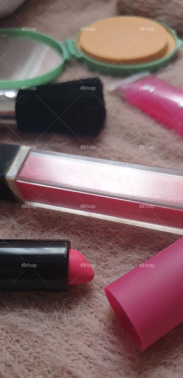 brush, gloss, lipstick, mirror, beautiful colors from day to day