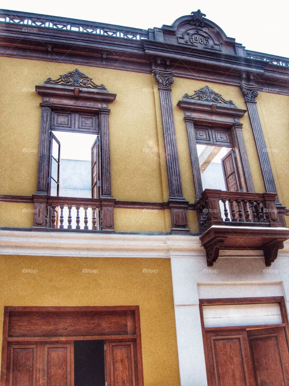 Windows of Lima