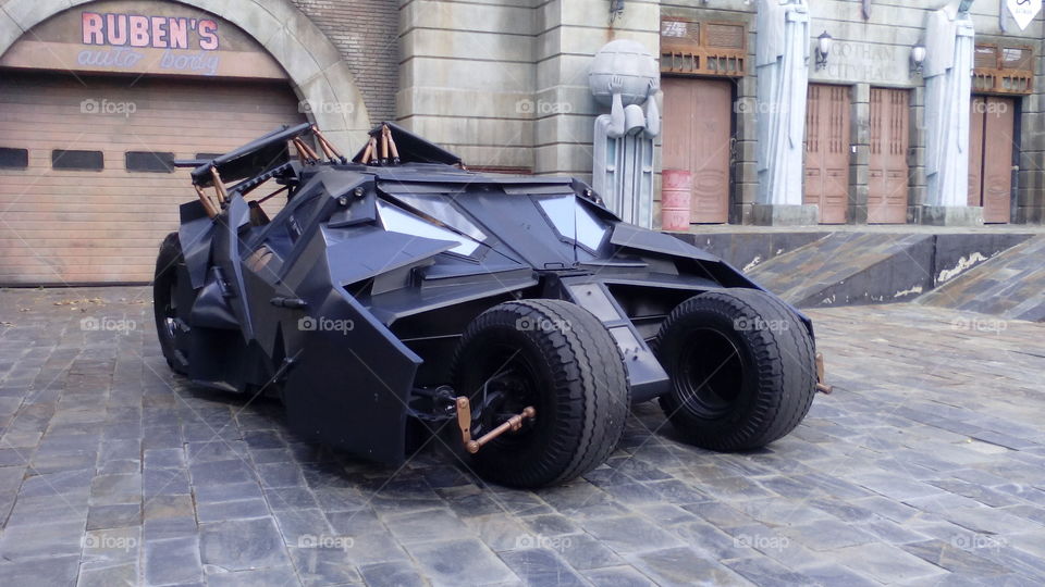 Batman car. Warner Bros