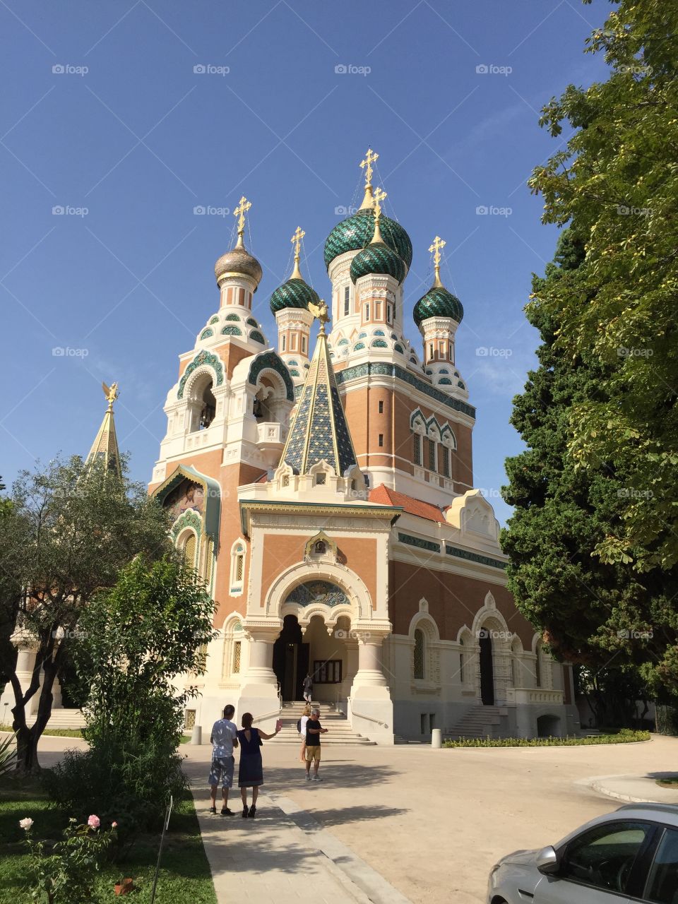 Preciosa catedral ortodoxa rusa