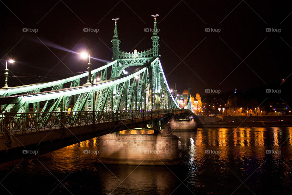 Liberty bridge