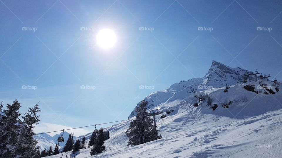 Sun in the mountains 