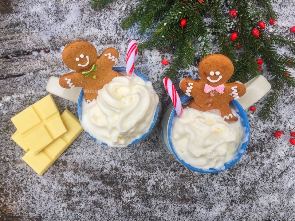 gingerbread man and white chocolate 