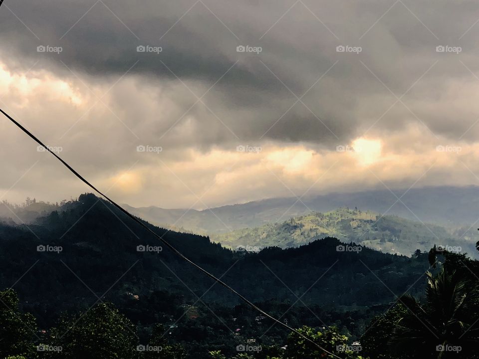 Mountain | Amazing sky Timing. Capture By ennos. Bright and colorful with darkness | Located in SRI LANKA, central province 🇱🇰