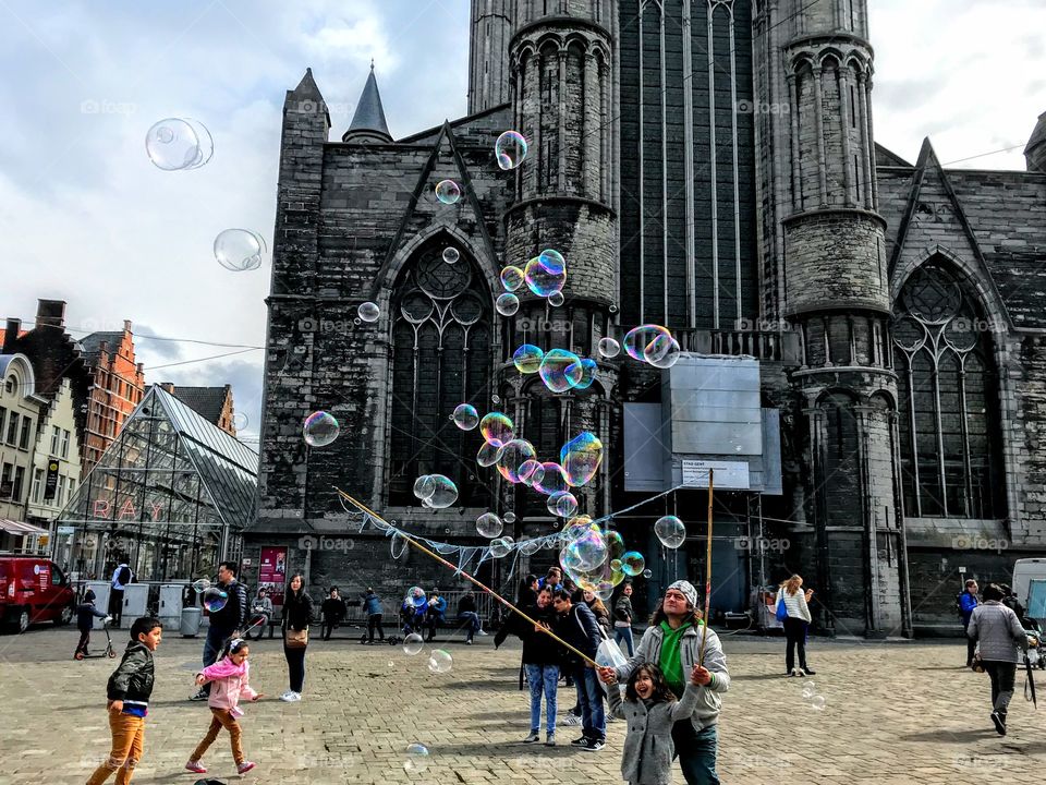 Entertainment in Ghent square