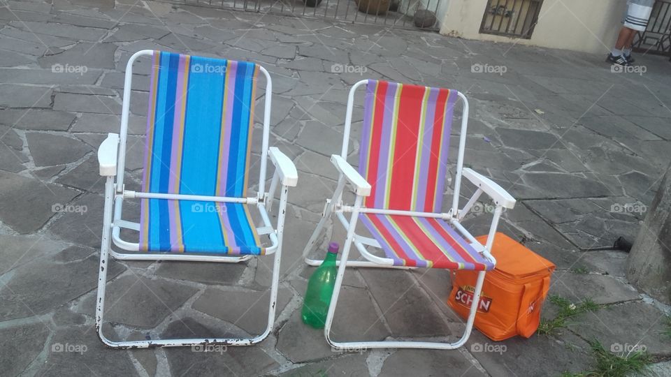 cadeiras na calçada Porto Alegre RS