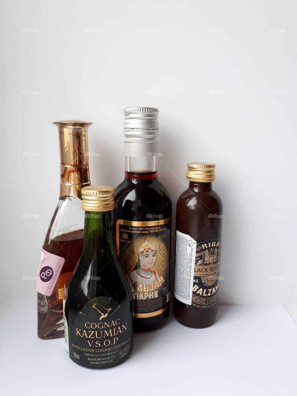 Alcoholyalystic_mini bottles of alcohol