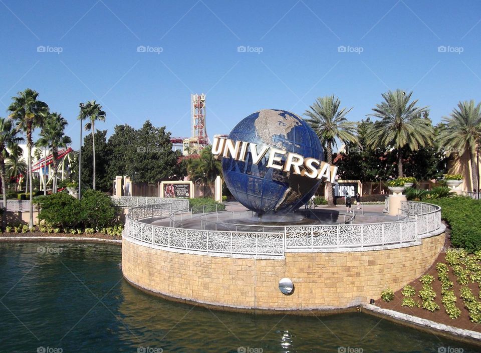 Universal globe 