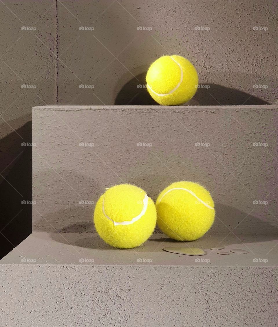 Tennis balls
 