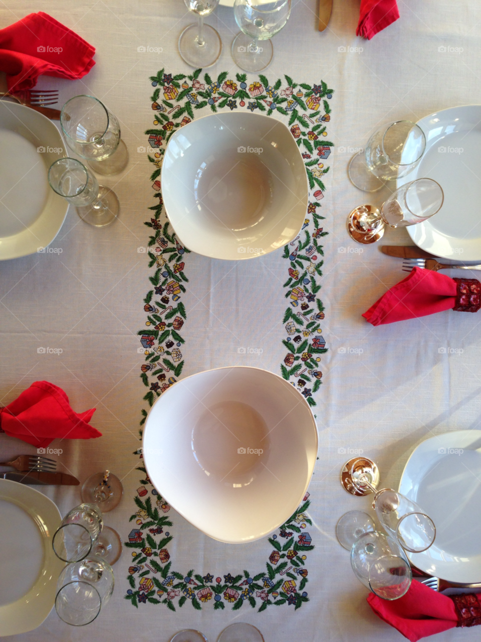 plates bowls tablecloth dishes by bobmanley