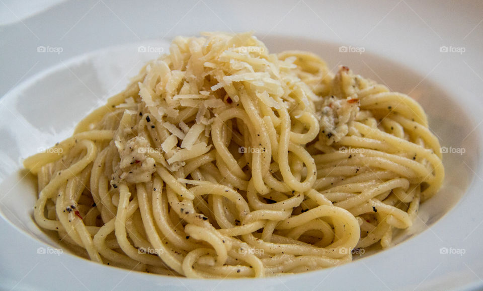 Pasta with cheese and pepper