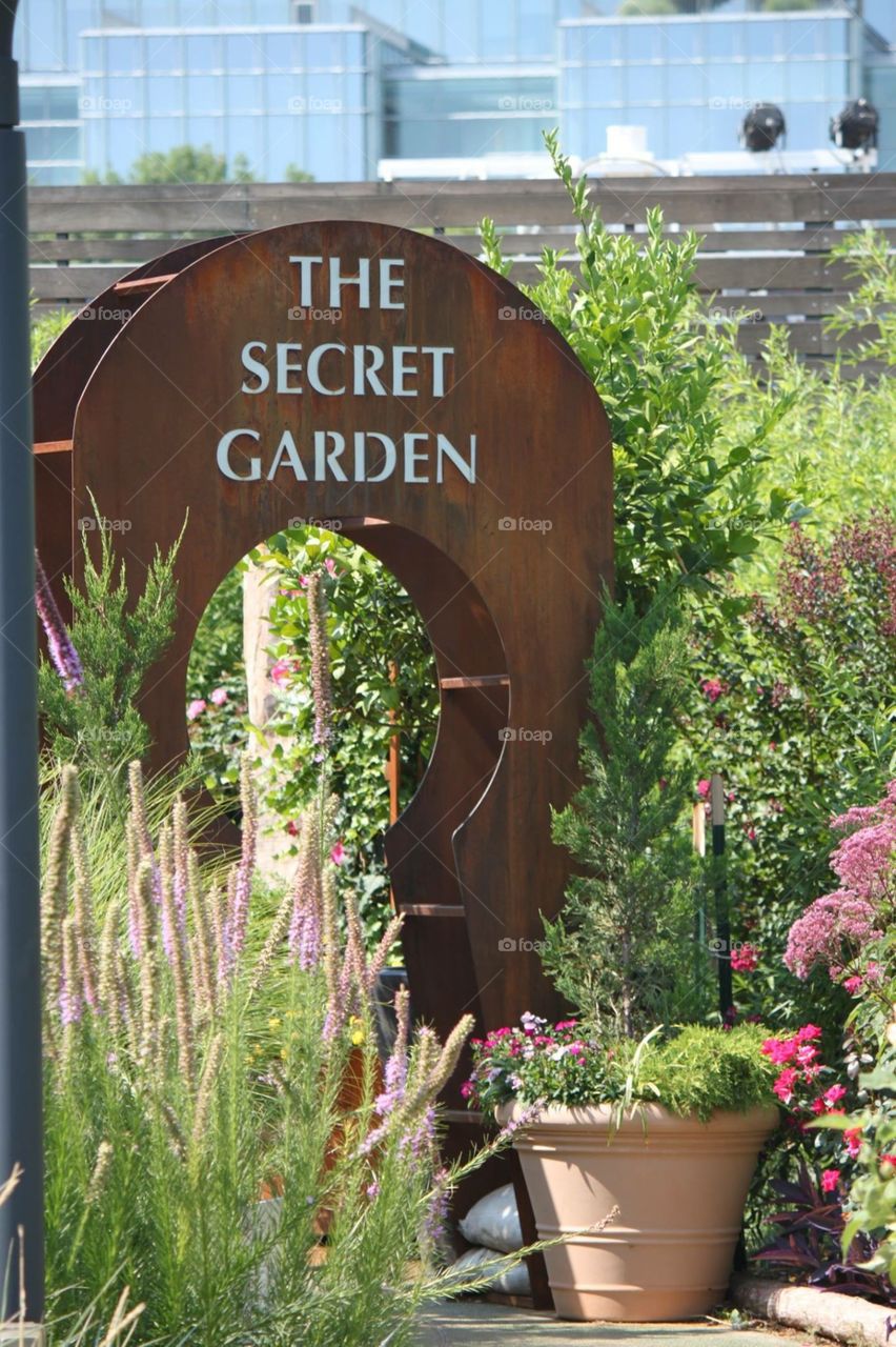 Secret Garden Decor 