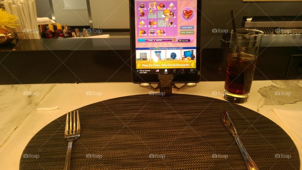 iPad ordering system in an airport restaurants