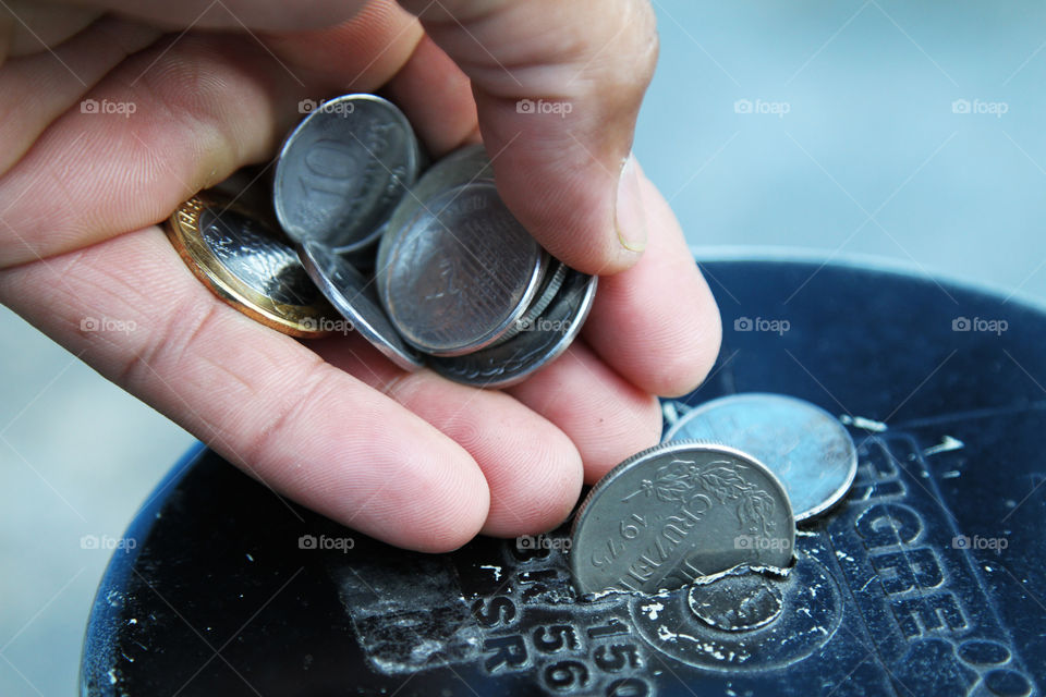 moedas e cofre