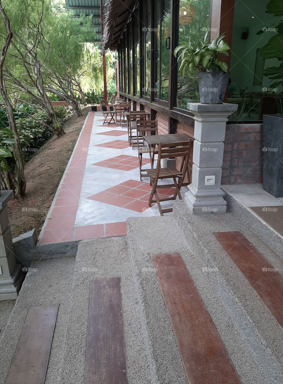 RESTAURANT DECORATION