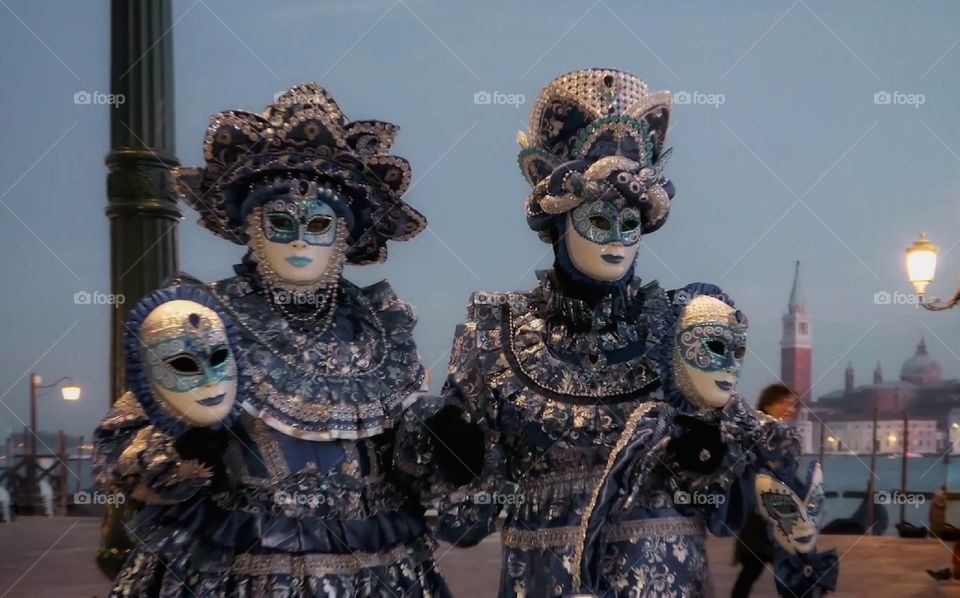 Carnevale di Venezia. Maschere in posa.