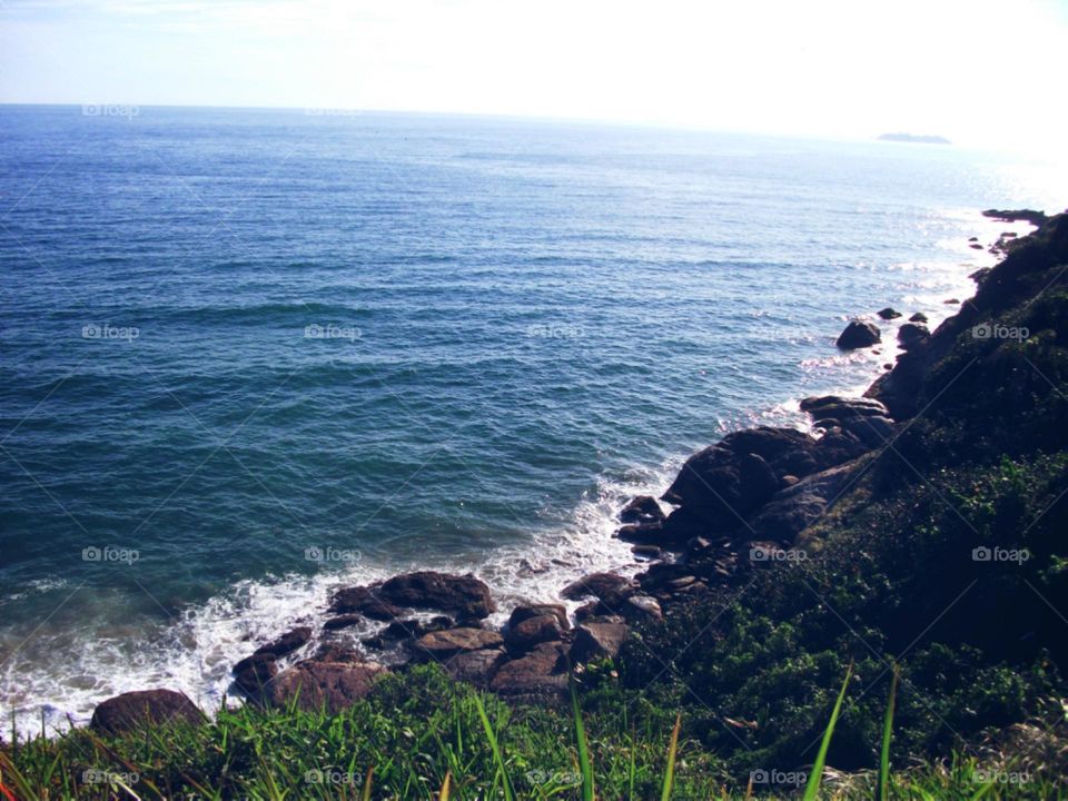 As estrondosas e poderosas ondas do Deus Mar.