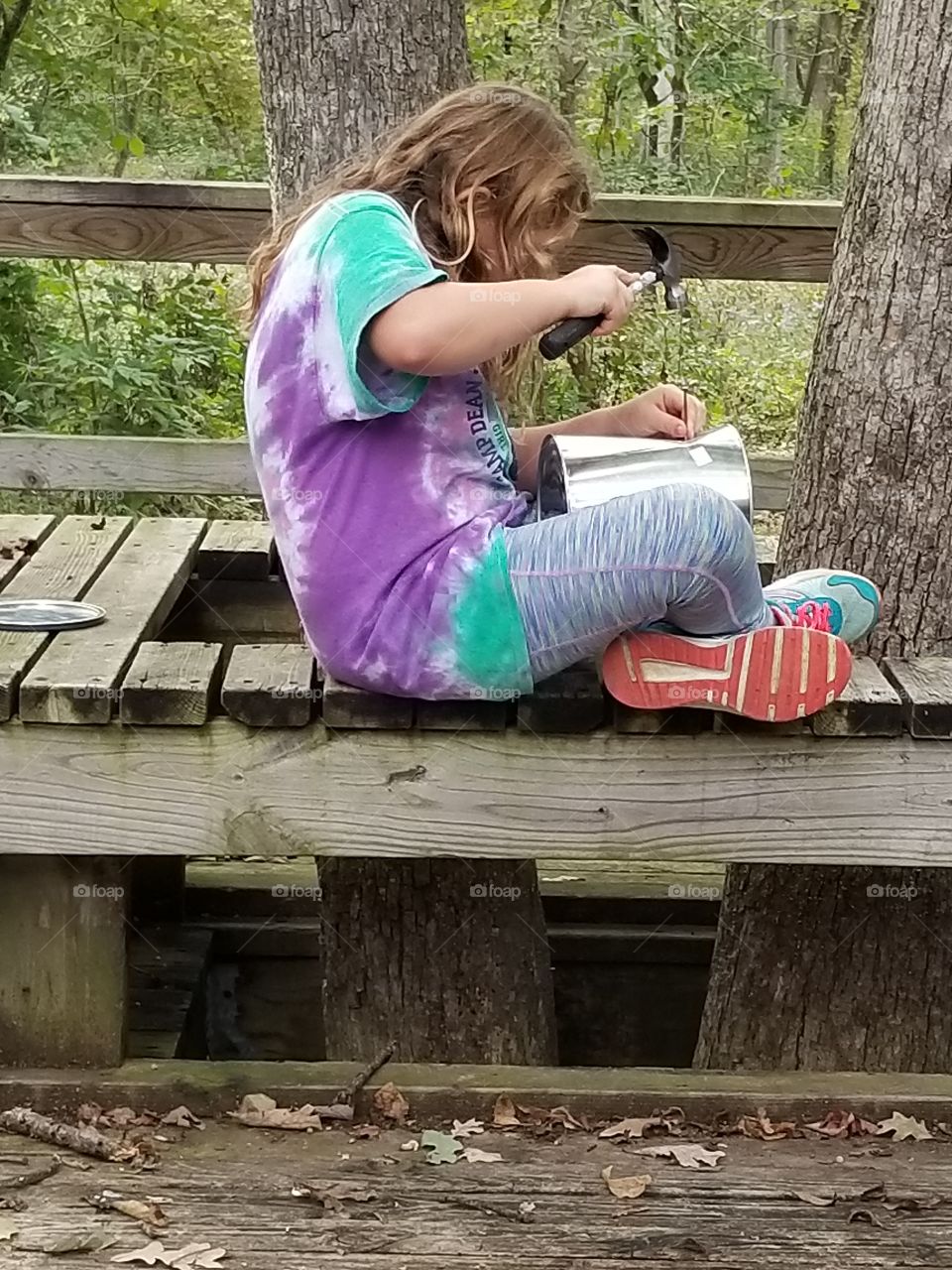 girl creating a luminary