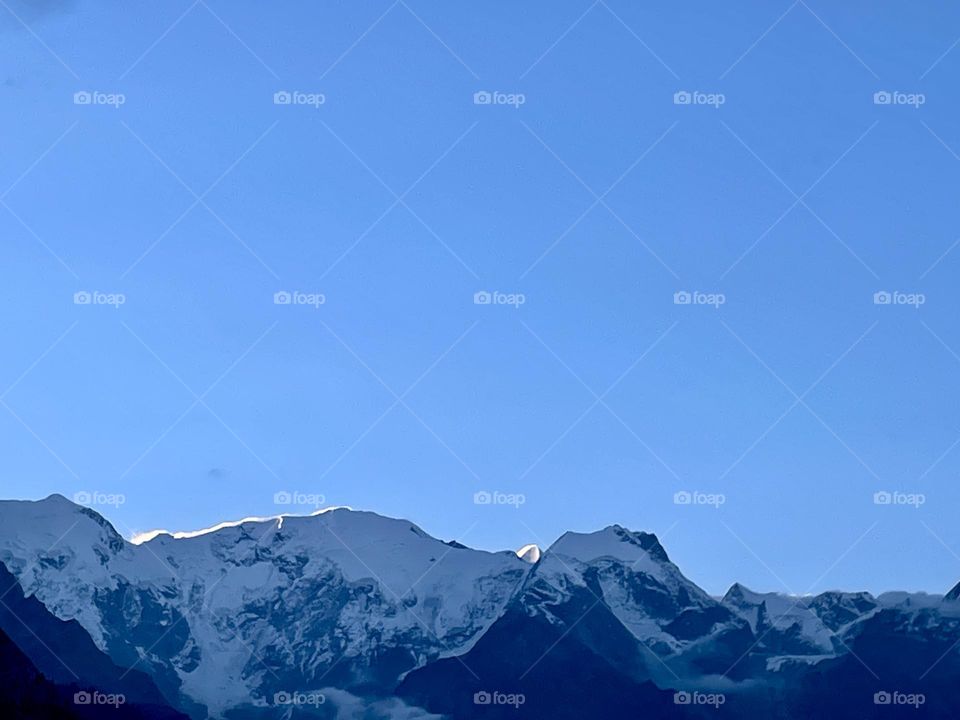 Morning sunrise on mountain 